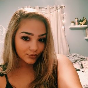 Meet your Posher, Ansley